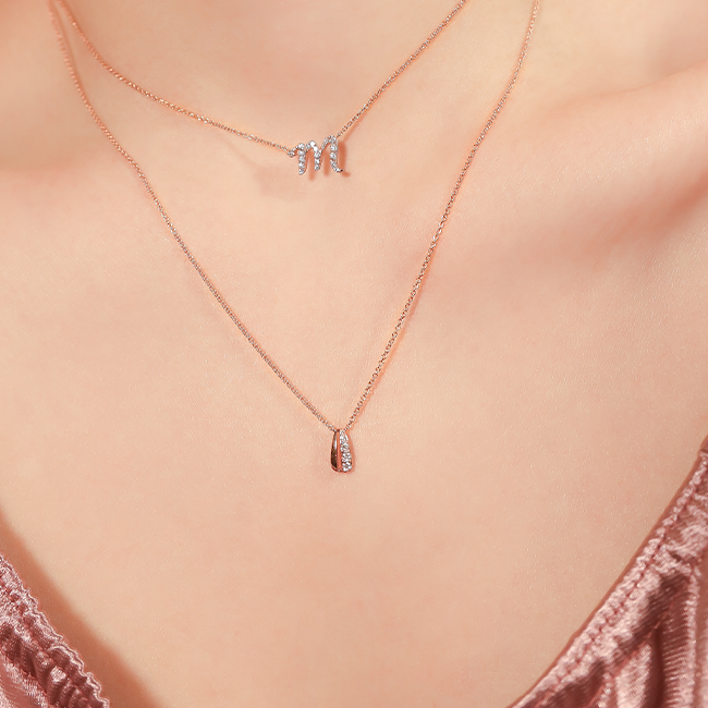Pouch diamond necklace